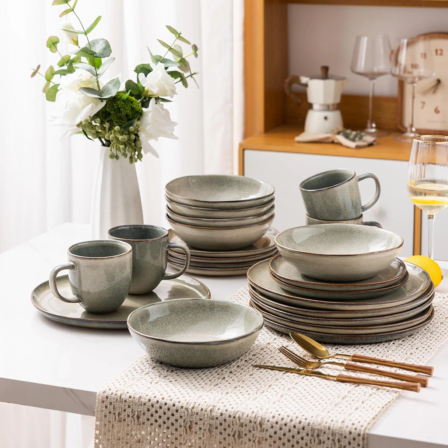 AmorArc Ceramic Dinnerware Sets,Handmade Reactive Glaze Stoneware Plates and Bowls Set,Highly Chip and Crack Resistant | Dishwasher & Microwave Safe Dishes Set,Service for 6 (18pc)