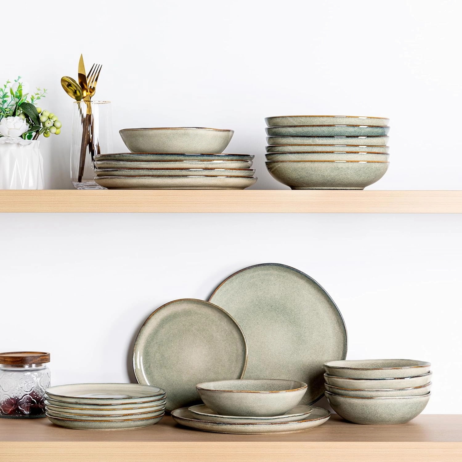 AmorArc Ceramic Dinnerware Sets,Handmade Reactive Glaze Stoneware Plates and Bowls Set,Highly Chip and Crack Resistant | Dishwasher & Microwave Safe Dishes Set,Service for 6 (18pc)