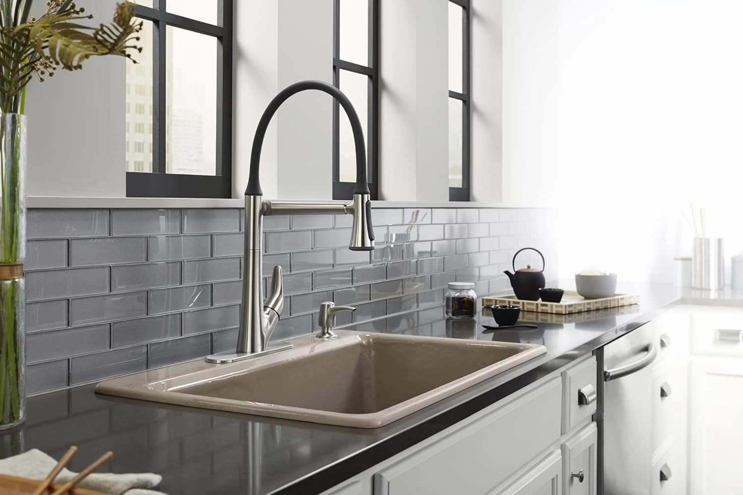 ARISE® PULLDOWN KITCHEN FAUCET