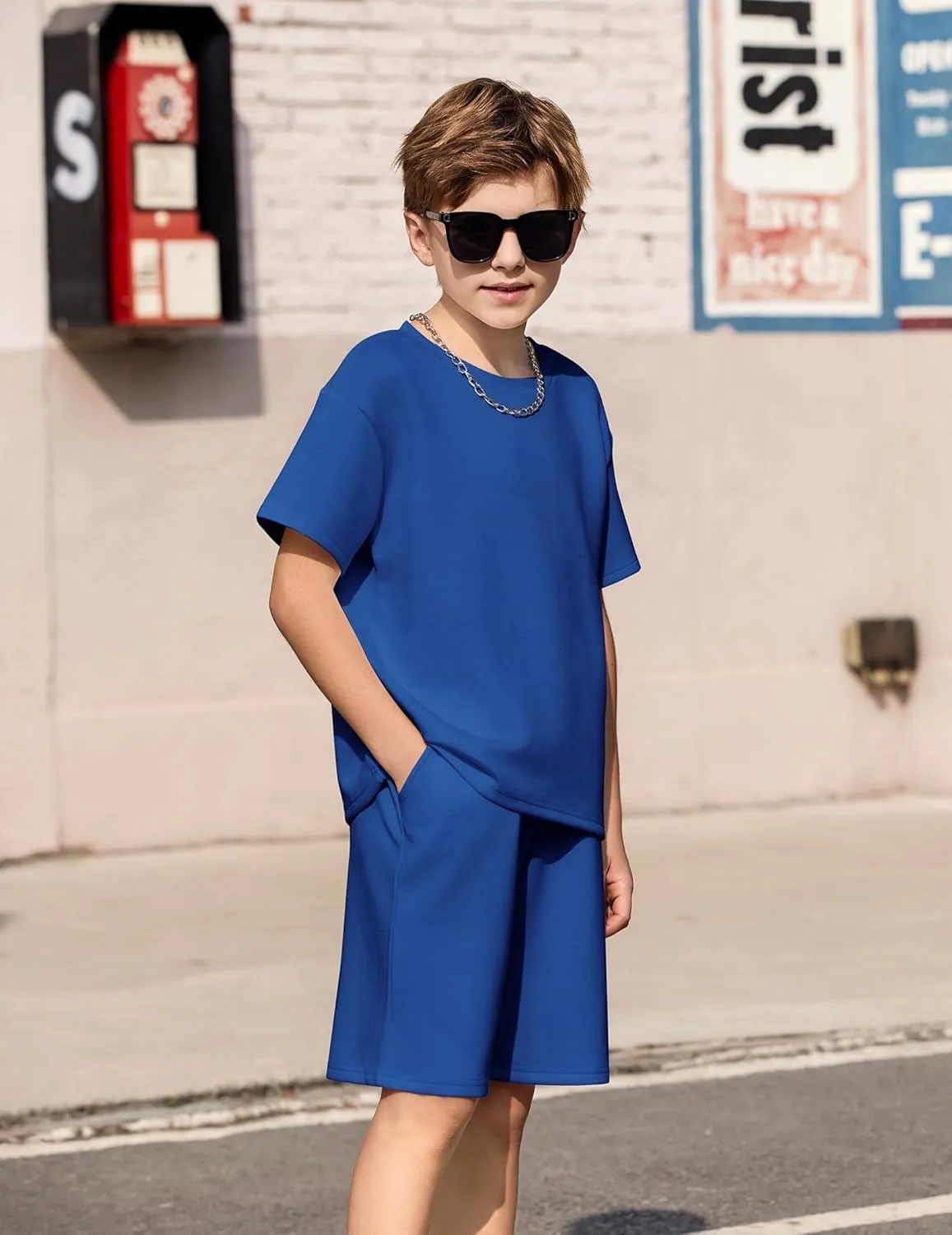 Arshiner Boys Drop Shoulder T-Shirt & Drawstring Waist Shorts with Chain Necklace Summer Casual Outfits (5-12 Years)