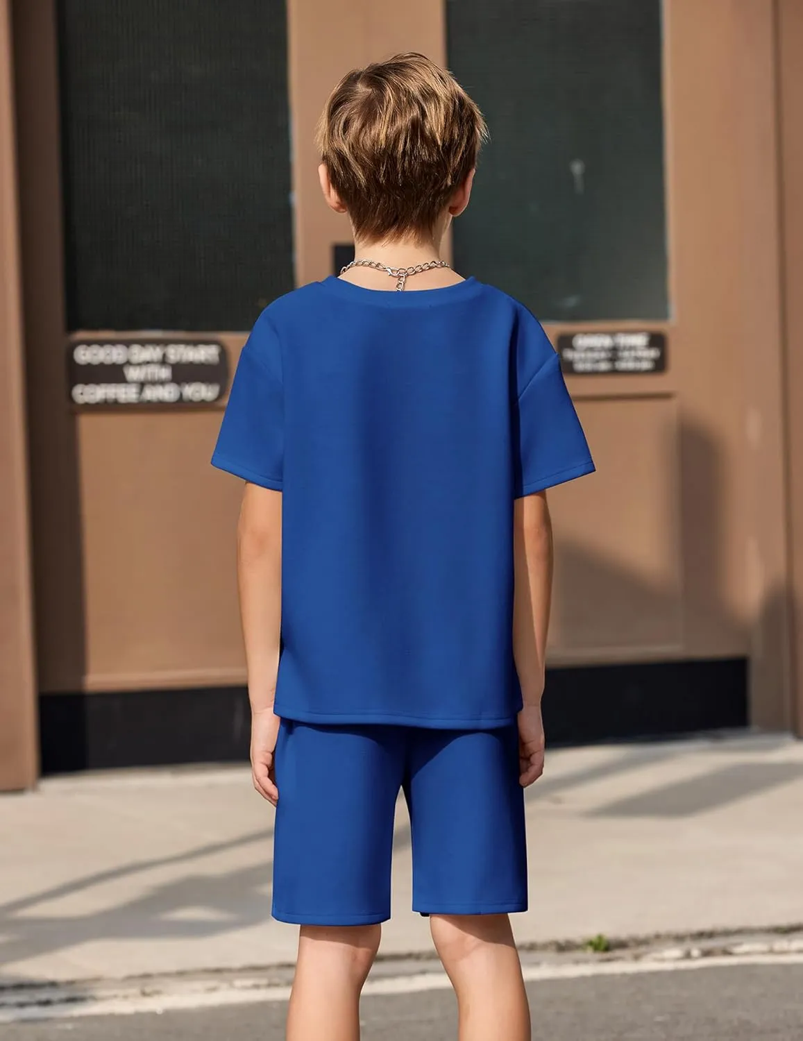 Arshiner Boys Drop Shoulder T-Shirt & Drawstring Waist Shorts with Chain Necklace Summer Casual Outfits (5-12 Years)