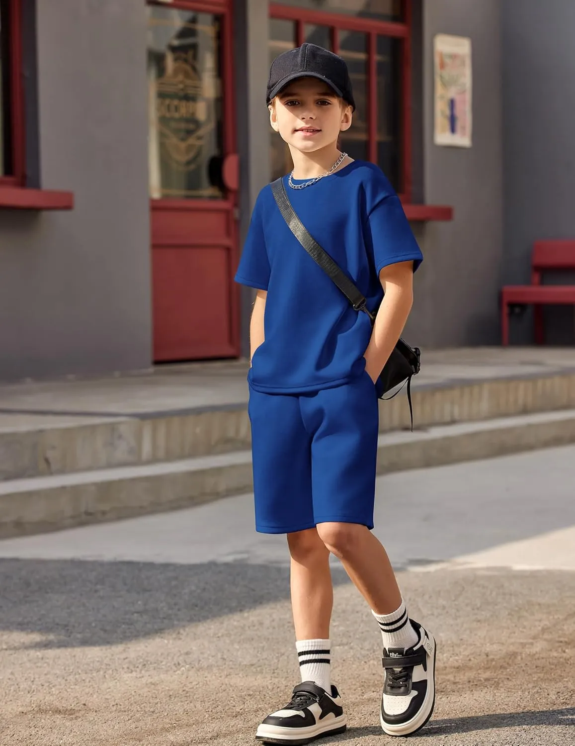 Arshiner Boys Drop Shoulder T-Shirt & Drawstring Waist Shorts with Chain Necklace Summer Casual Outfits (5-12 Years)