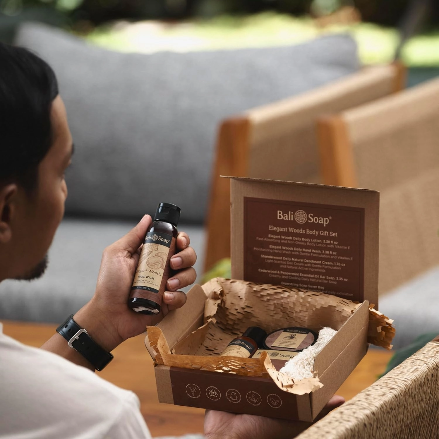 Bath and Body Works for Men - Handmade by Bali Soap - Elegant Woods, Mix 5 pcs Gift Box (Natural Soap, Hand Wash, Body Lotion, Deodorant Cream & Sissal Bag