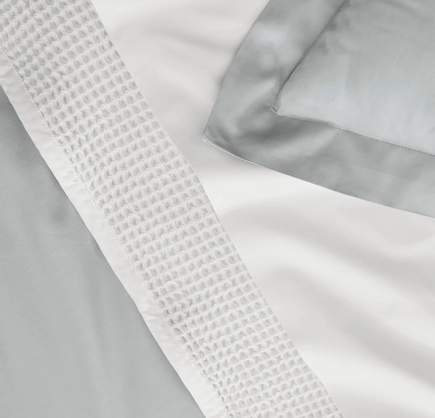 BOLL & BRANCH Percale Hemmed Duvet Set - King/Cal King, Shore - Luxury 100% Organic Cotton - 1 Duvet Cover, 2 Shams - Crisp, Naturally Cooling Weave