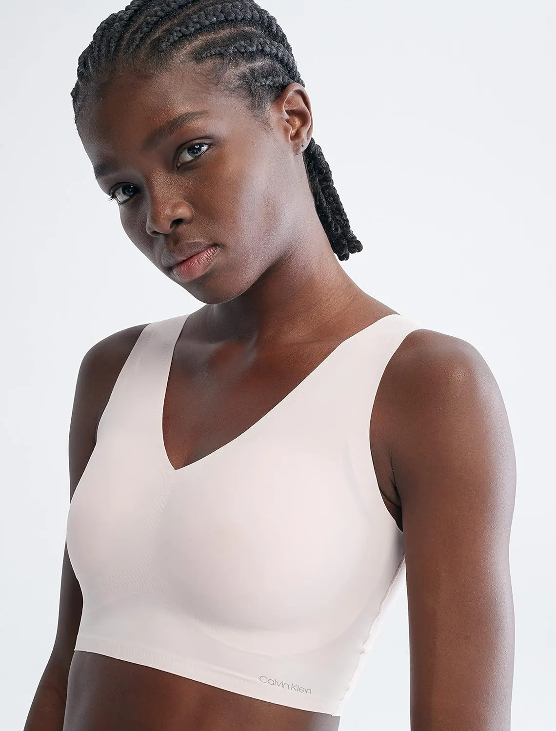 Calvin Klein Women's Invisibles Comfort Seamless Lightly Lined V Neck Bralette Bra