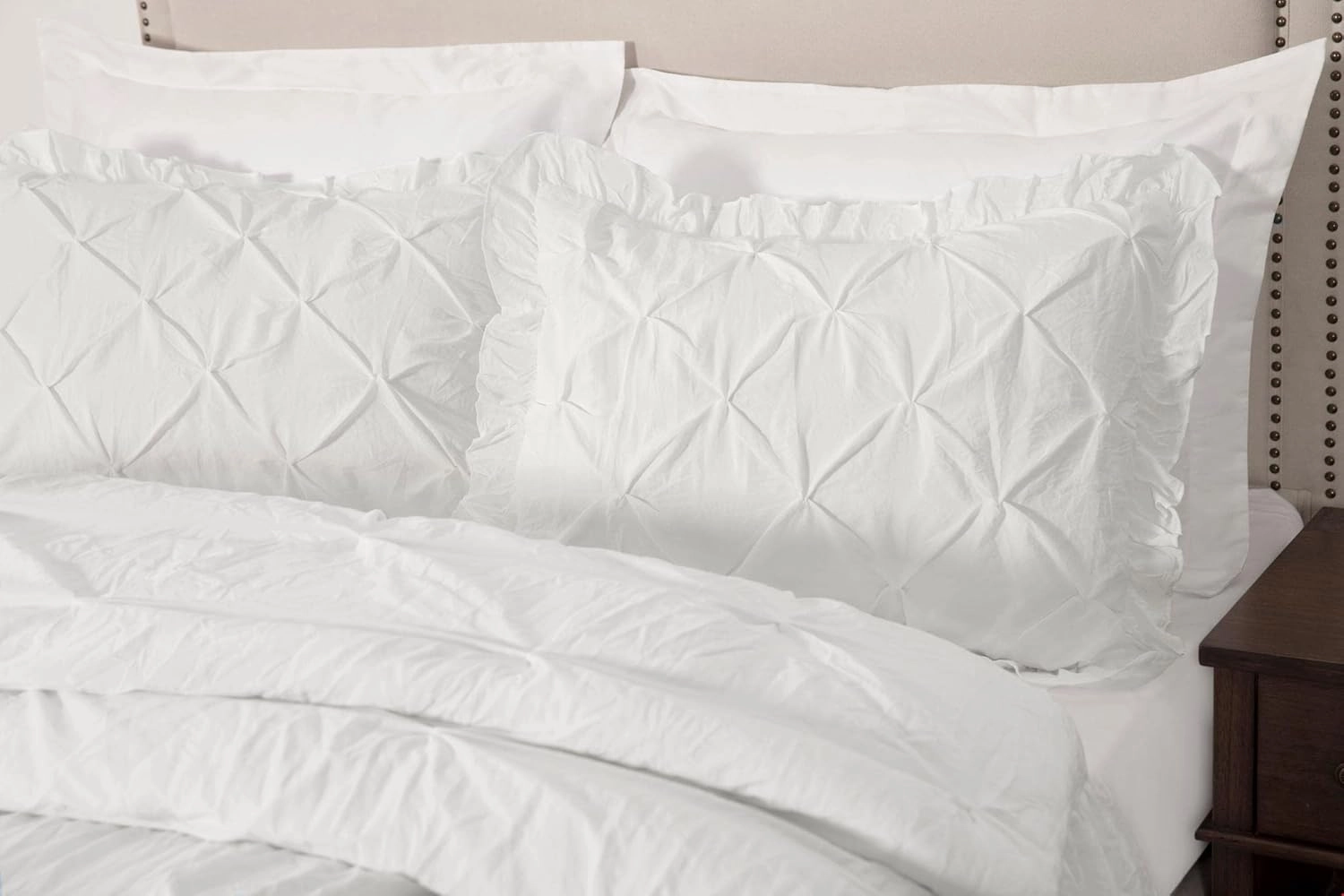Chezmoi Collection Aria 3-Piece Pinch Pleat Pintuck Ruffle Skirt Bedspread Set - French Country Chic Farmhouse - Queen, Ivory