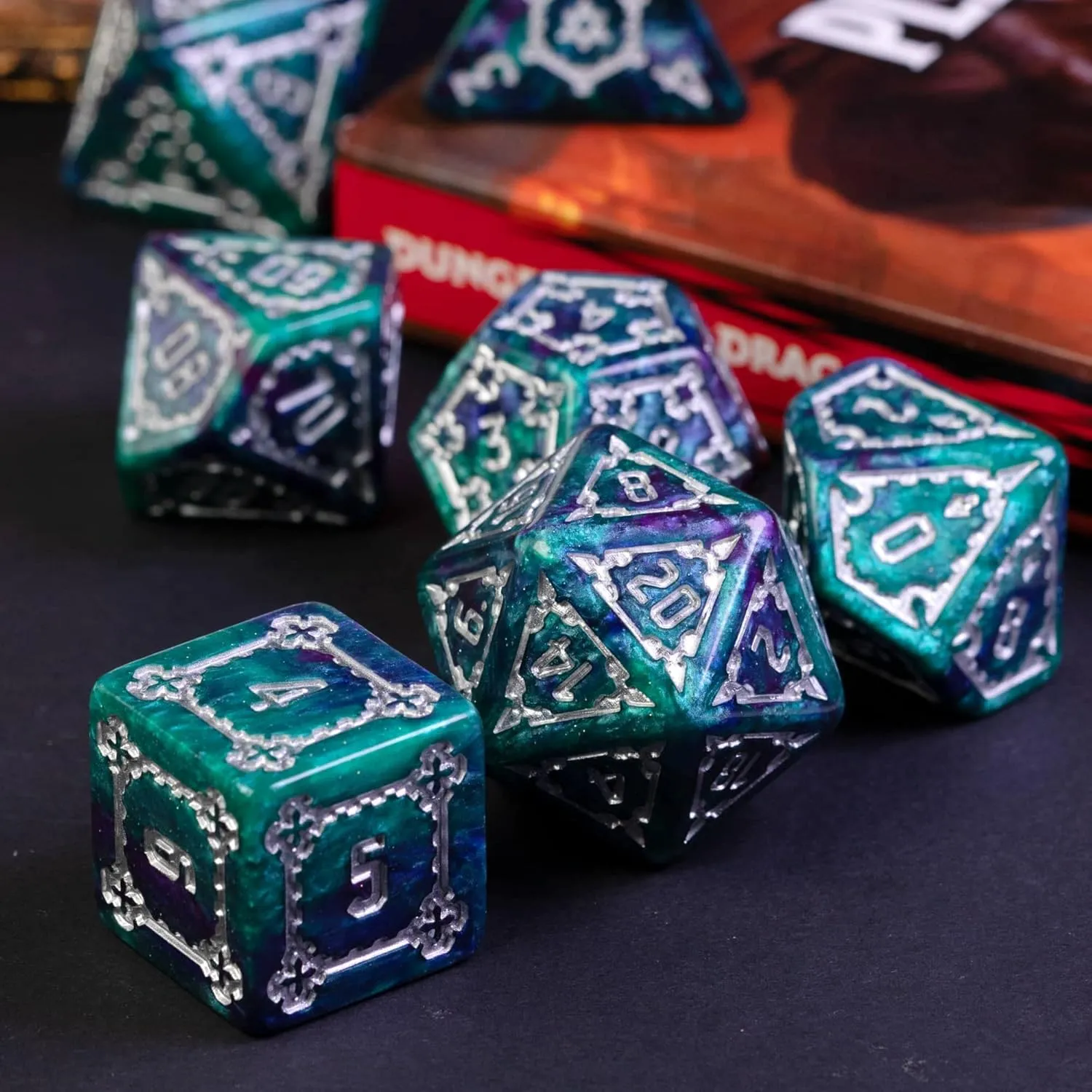 cusdie 7 Pcs 25mm Giant DND Dice with Dragon Eye Dice Bag, Polyhedral Dice Set, D&D Dice for Dungeons and Dragons Pathfinder RPG(Green/Purple)