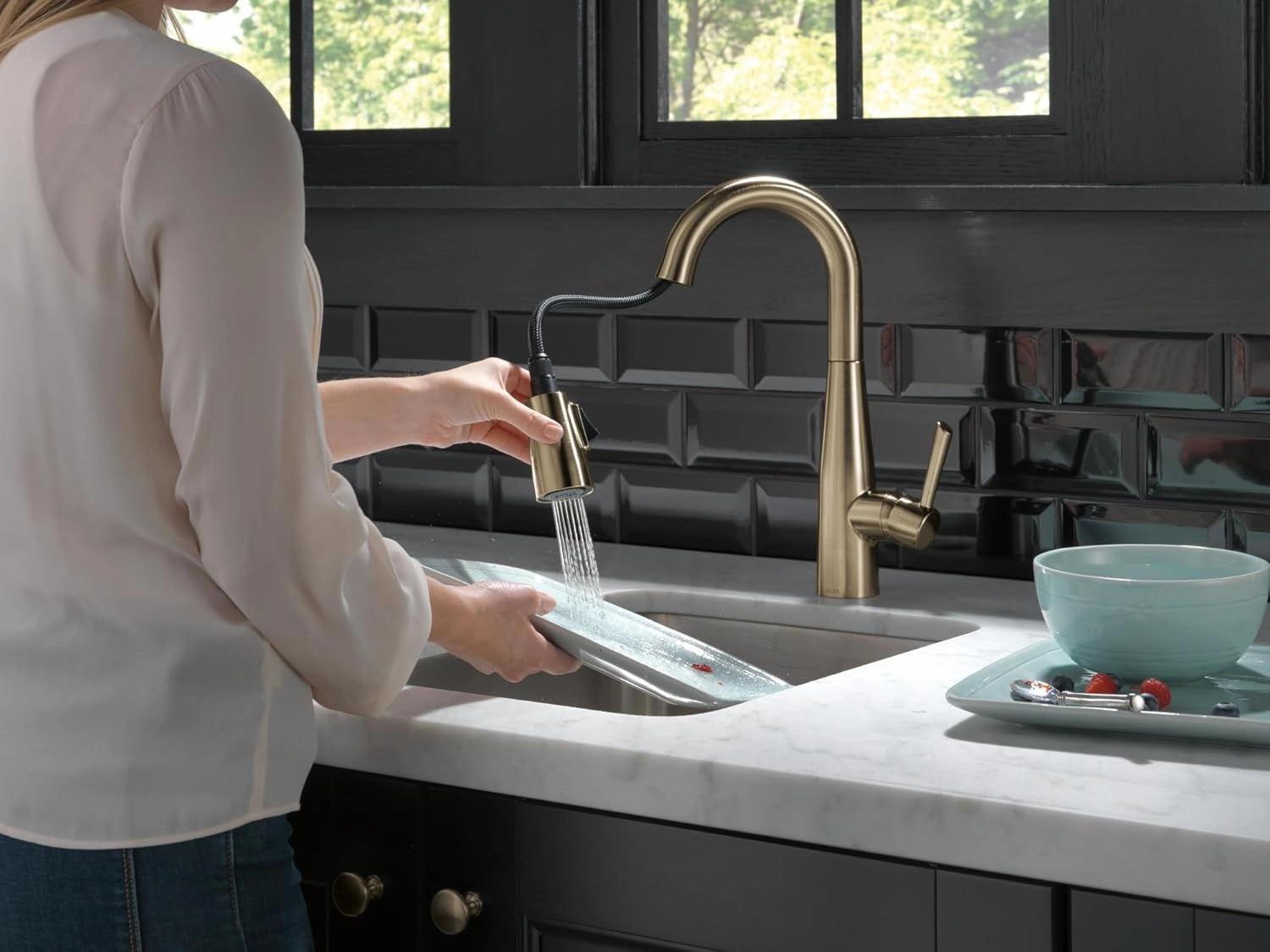 Delta Faucet Essa Gold Bar Faucet with Pull Down Sprayer, Gold Bar Sink Faucet Single Hole, Wet Bar Faucets Single Hole, Prep Sink Faucet, Faucet for Bar Sink, Champagne Bronze 9913-CZ-DST