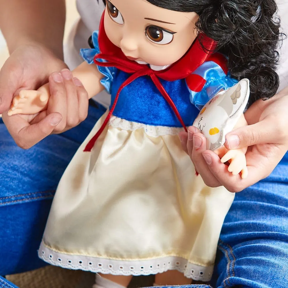 Disney Store Official Animators' Collection Snow White Doll, 16 Inch, Molded Details, Fully Posable Toy in Satin Dress - Suitable for Ages 3  Toy Figure