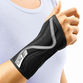 FREETOO Wrist Brace for Carpal Tunnel,[New Upgrade-Anatomically shaped] Adjustable Wrist Support Splint for Men and Women,Hand Brace for Pain Relief, Tendinitis,Arthritis,Left Hand,Larger,Black