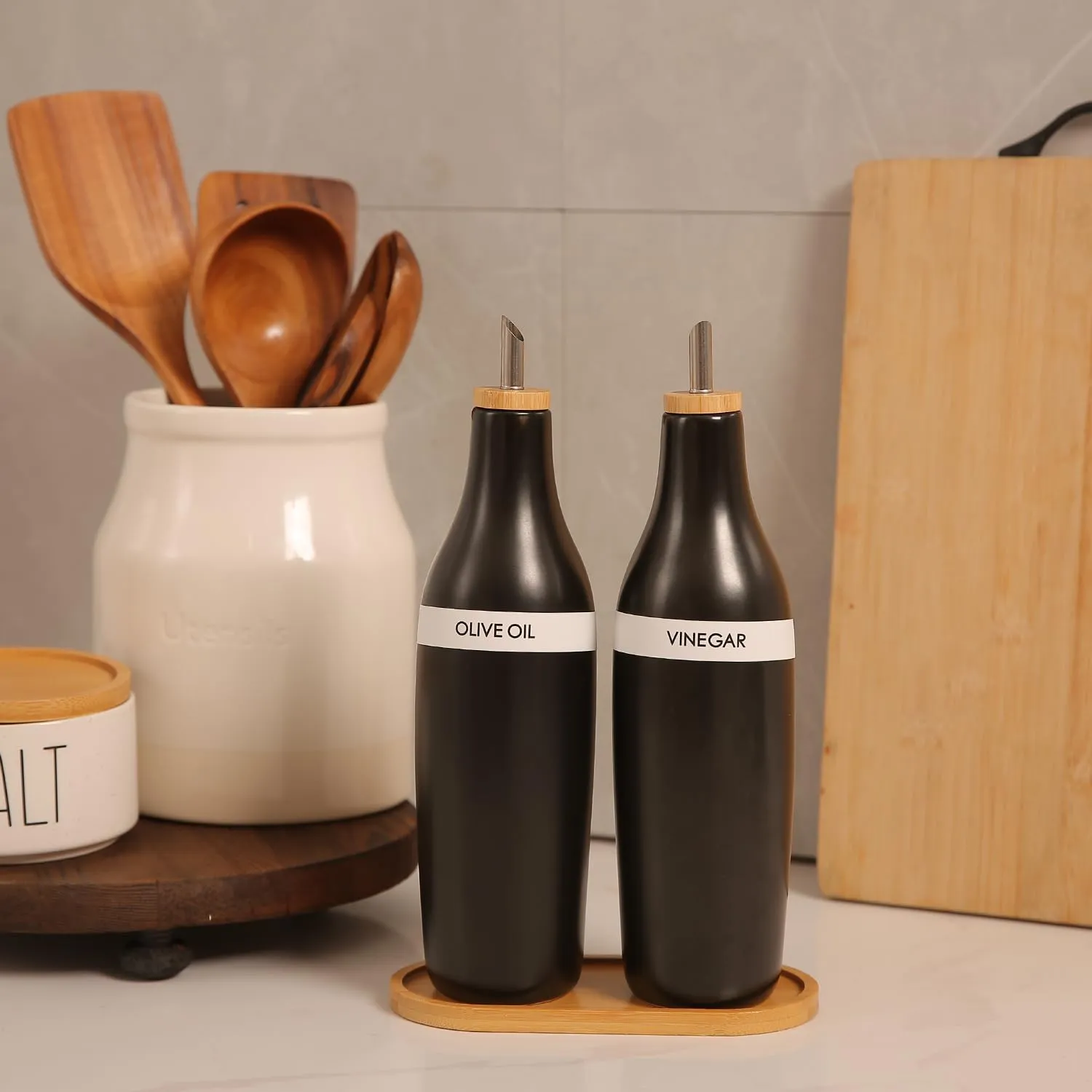 HOMCDALY Olive Oil and Vinegar Dispenser Set, Two 16oz Ceramic Oil Dispenser for Kitchen, Kitchen Dispenser Bottle for EVOO Vinegar Syrups, Modern Farmhouse Design| Set of 2 – Black