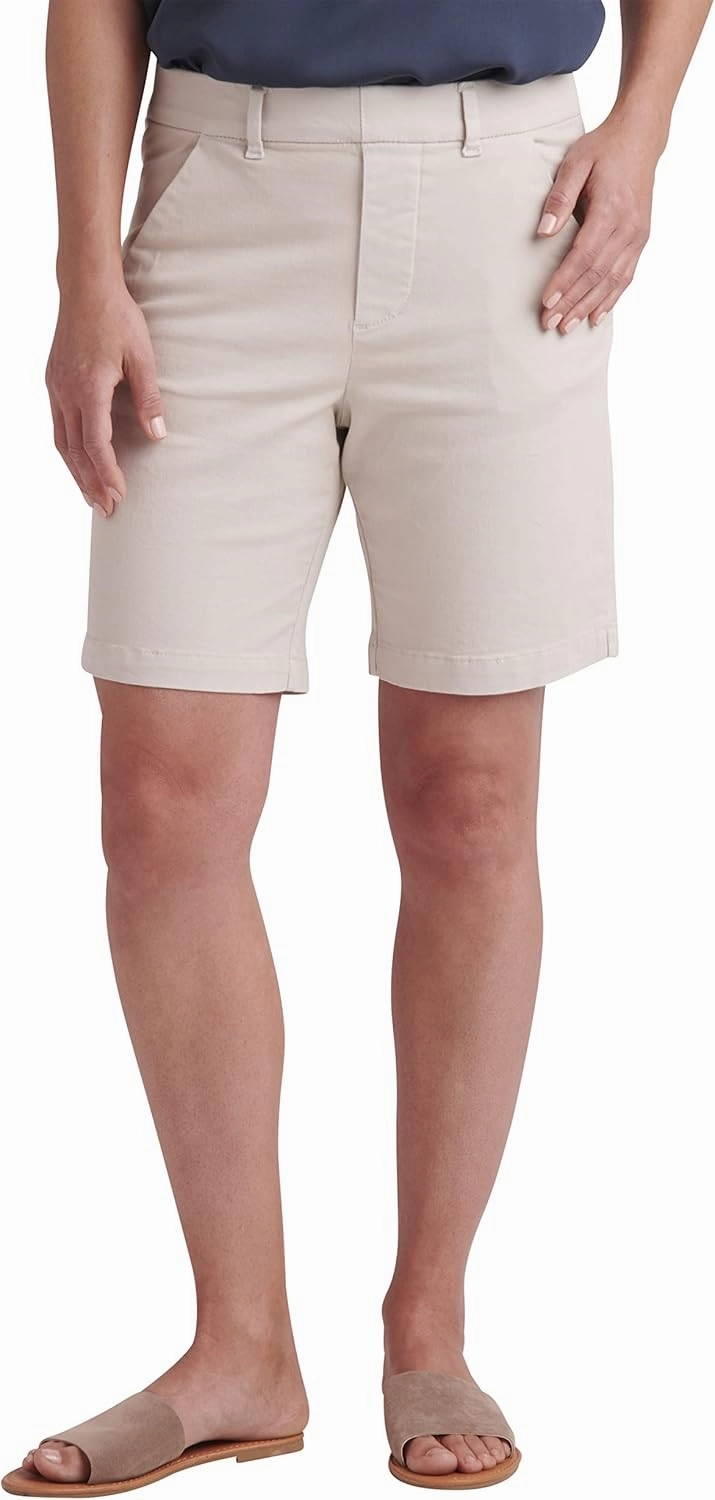 JAG Jeans Women's Maddie Mid Rise 8" Pull-on Short