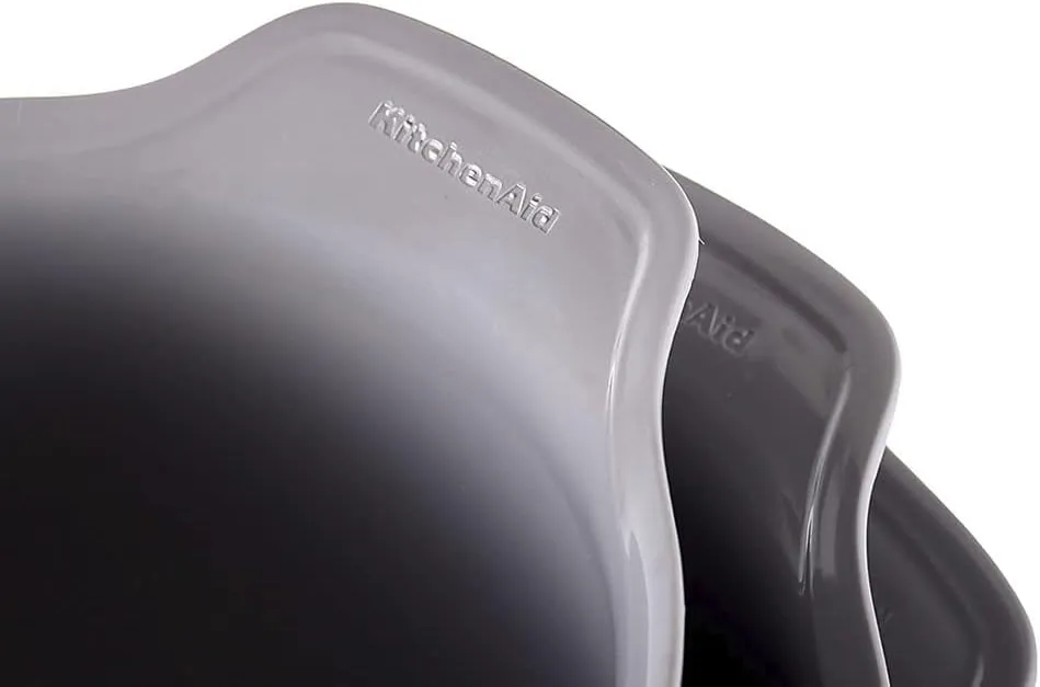 KitchenAid Universal Nesting Plastic Mixing Bowls, Set Of 3, 2.5 quart, 3.5 quart, 4.5 quart, Non Slip Base with Easy Pour Spout to Reduce Mess, Dishwasher Safe, Gray