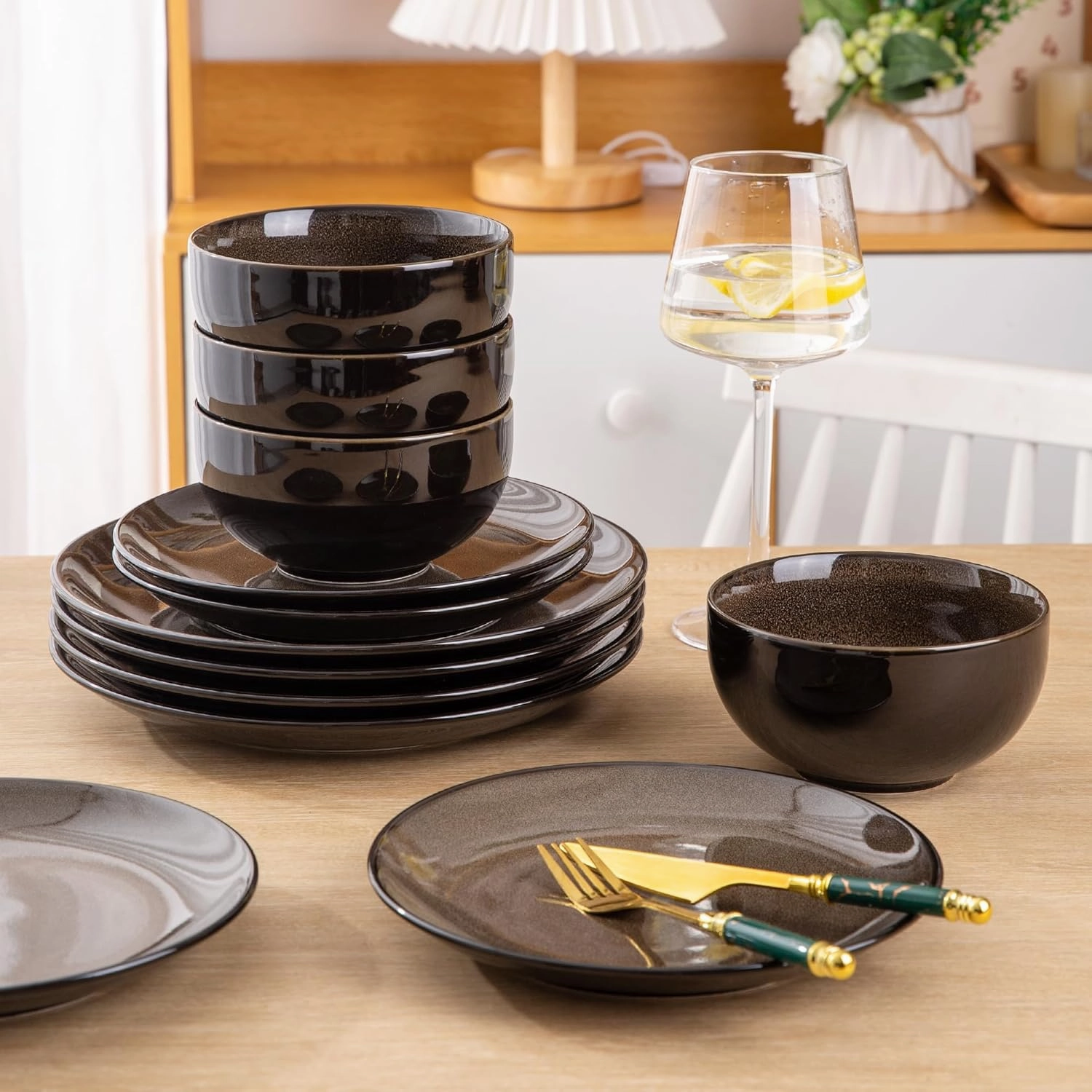 LERATIO Ceramic Dinnerware Sets for 4,Stoneware Coupe Plates and Bowls Sets,Highly Chip and Crack Resistant | Dishwasher & Microwave & Oven Safe Dishes set,Reactive Glaze Dinnerware- Service for 4