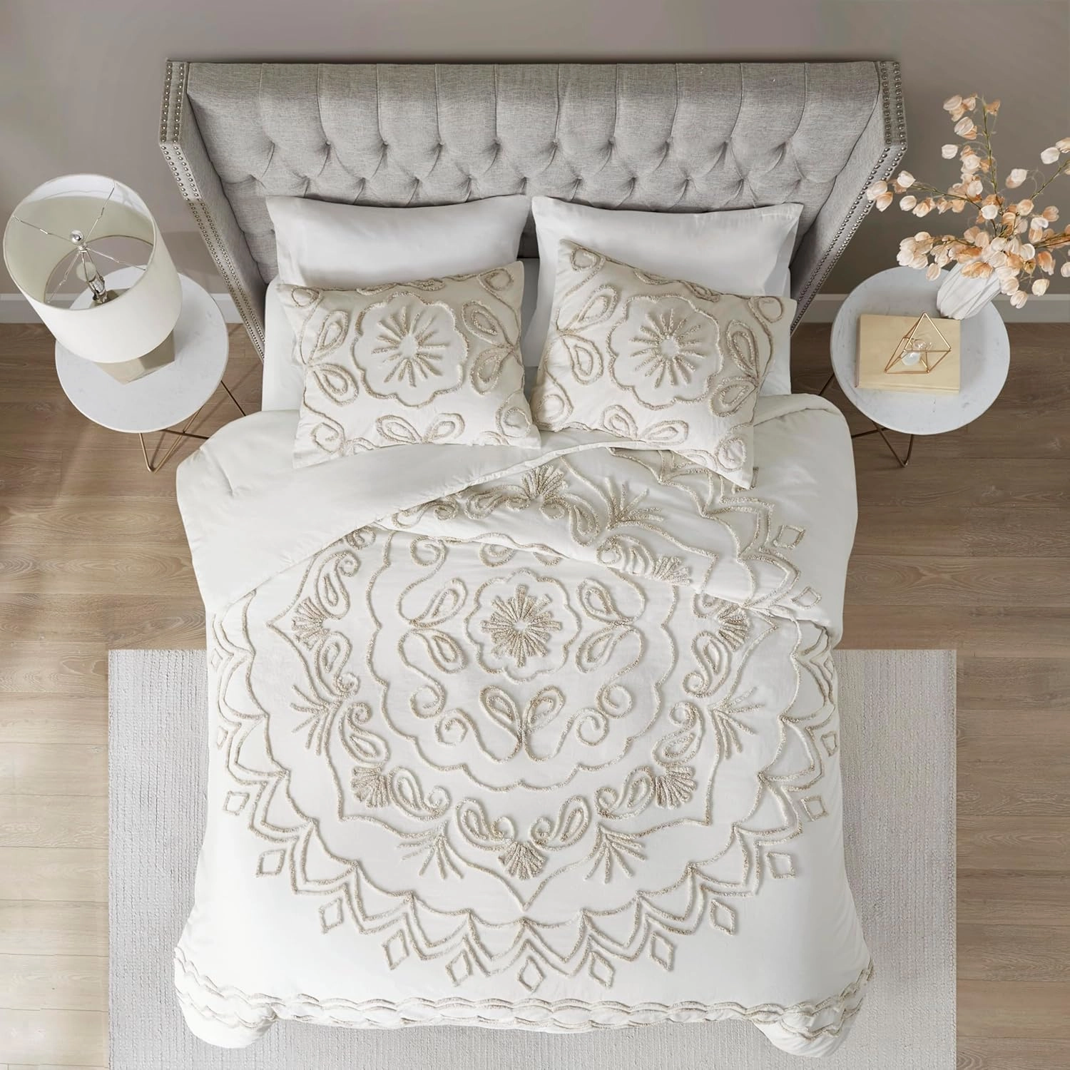 Madison Park Violette Chenille Cotton Tufted Comforter Large Medallion Design, All Season, Hypoallergenic, Soft Bedding Set, Matching Sham, King/Cal King, Ivory/Taupe 3 Piece