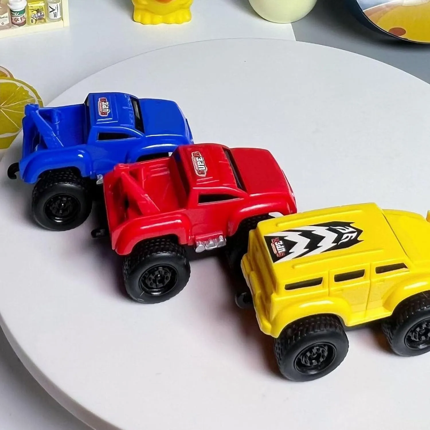 Magnetic Wall Climbing Toy Car, Anti-Gravity Climber Toy for Kids, Inertial Magnetic Levitation, Pull-Back Inertial Climbing Toys Car, Travel on Vertical Surfaces Such as Walls Ceilings (A*2)