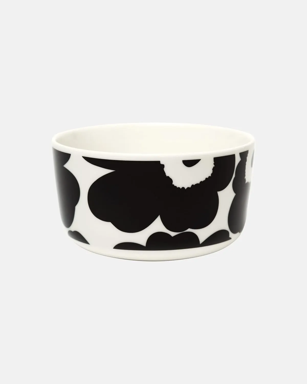 MARIMEKKO Oiva Unikko Medium Bowl — Refine Your Kitchen Décor with Our Iconic Black & White Stoneware — Soup/Salad Serving Bowl — Dessert Bowls to Elevate Your Dining Experience (17.6 Oz)