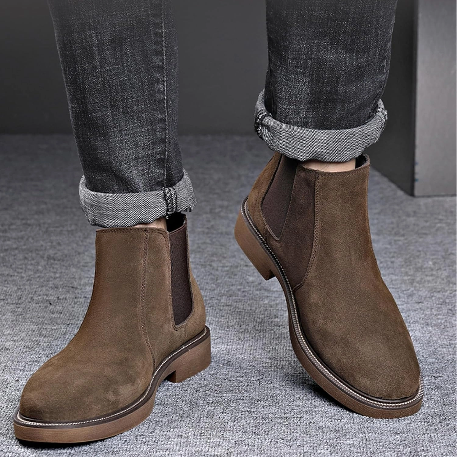 Men'S Suede Chunky Heel Retro Chelsea Boots Classic Round Toe Convenient Elastic Pull On Business Work Formal Short Boots