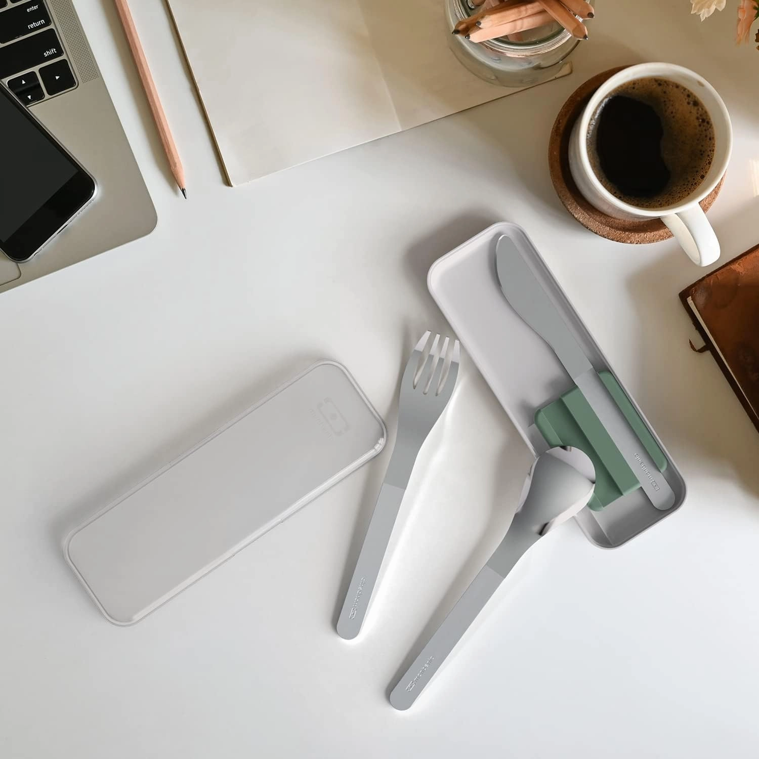 MONBENTO - Cutlery Set MB Slim Box Natural for Lunch Box - 3 Pieces Fork Knife Spoon - Flatware Set Work Lunch Packing - Suitable for MB Original & MB Square - Stainless Steel - Green