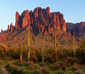 Mountains and Sonoran Desert Landscape at Sunset in Lost Dutchman State Park Jigsaw Puzzle 1000 Pieces for Adults Wooden Jigsaw Puzzle Art,Leisure Fun Gift Suitable Family Friends 29.5 x 20 Inch