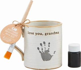 Mud Pie Grandma Handprint Mug; 12 oz