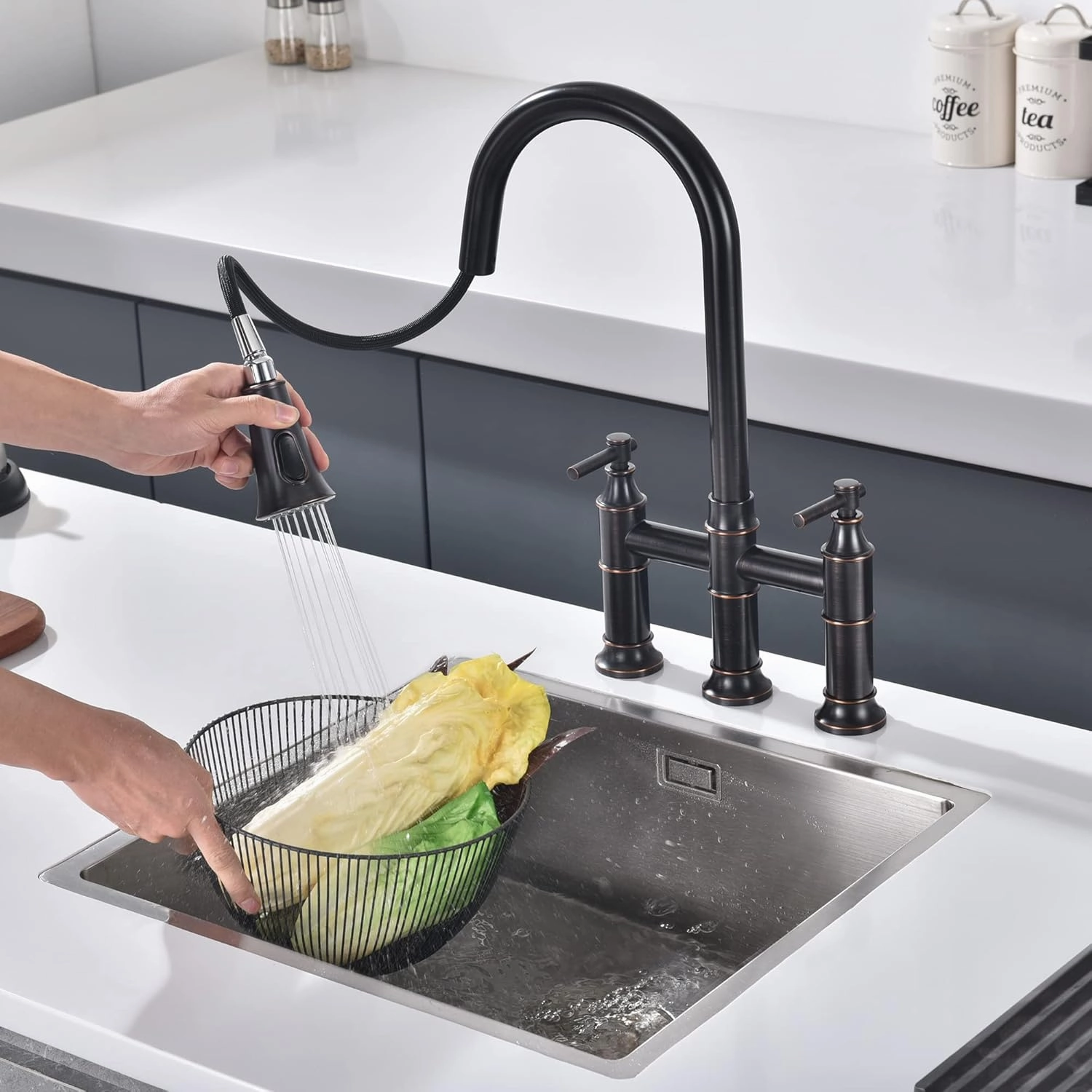 SUMERAIN Bridge Kitchen Faucet with Pull Down Sprayer, 3 Hole Kitchen Sink Faucet 2 Handle 8 Inch Faucet for Kitchen Sink Stainless Steel Oil Rubbed Bronze