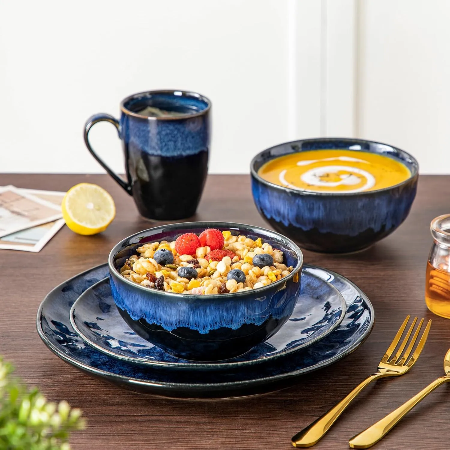 vancasso Starry 16-Pieces Dinnerware Set for 4, Reactive Glaze Blue Stoneware Plates and Bowls Set, Dishes Set with Mugs for 4, Microwave & Dishwasher Safe