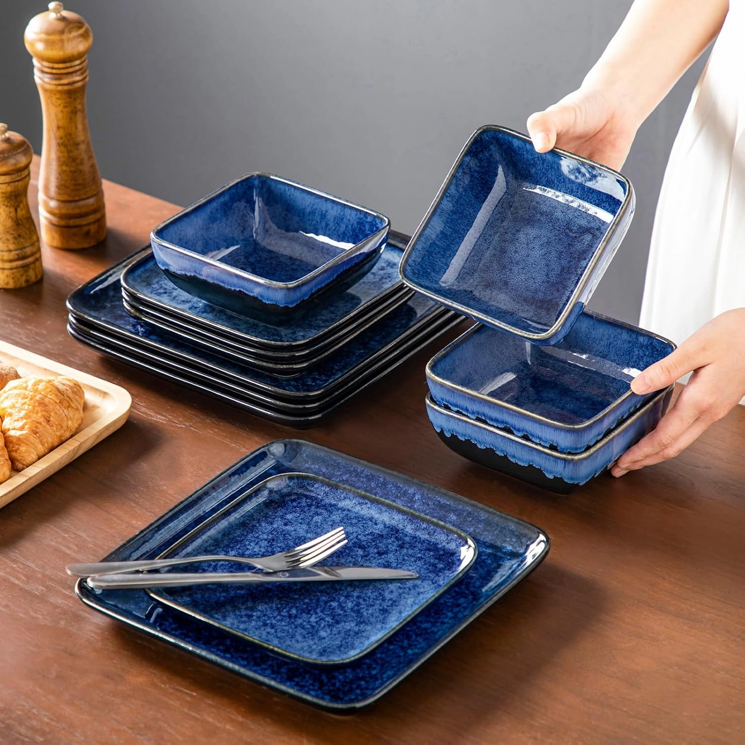 vancasso Stern Blue Dinner Set Square Reactive Glaze Tableware 12 Pieces Kitchen Dinnerware Stoneware Crockery Set with Dinner Plate, Dessert Plate, Bowl Service for 4