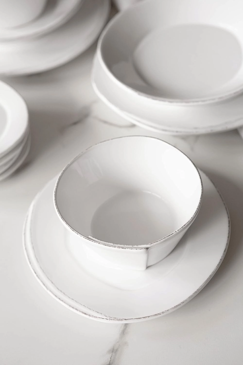 Vietri Italian Lastra Collection Dinnerware Sets (White, Pasta Bowls, Set of 4)