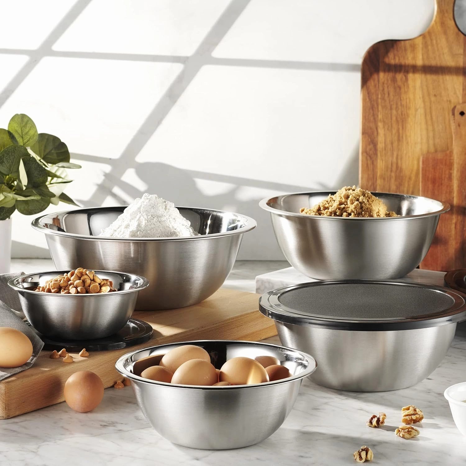 WHYSKO Stainless Steel Mixing Bowl Set, 10 Piece Stainless Steel Mixing Bowls with Lids Set for Food Prep Storage and Serving, Dishwasher Safe Microwave Safe for Kitchen Baking Cooking, Silver